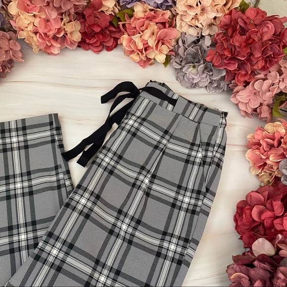 Black Gray and White Plaid Slim Fit Drawstring Trousers - Picture 7 of 16